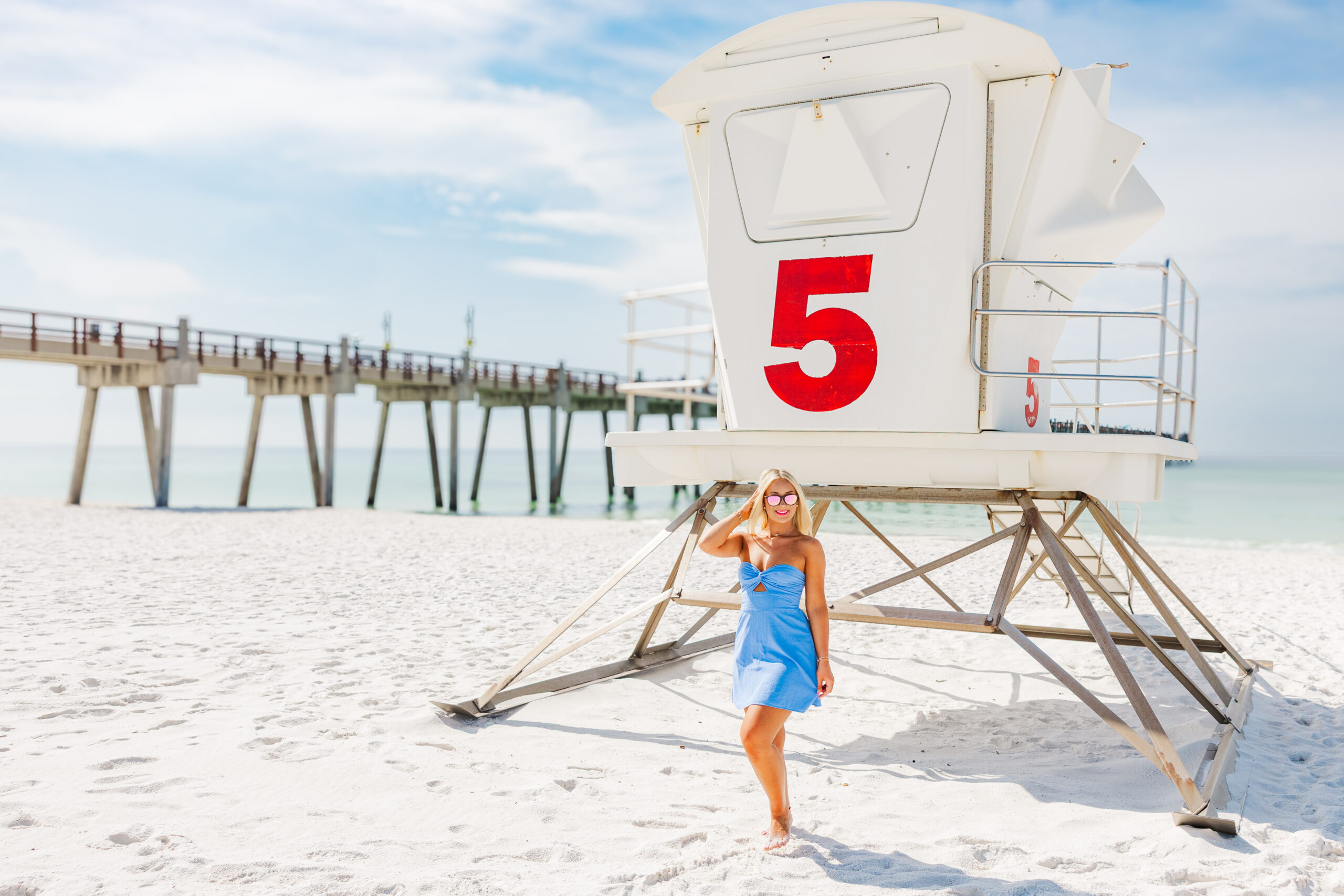 choosing the best photographer for senior photos on pensacola beach